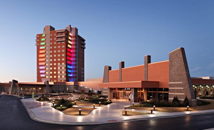 Downstream casino resort joplin mo entertainment