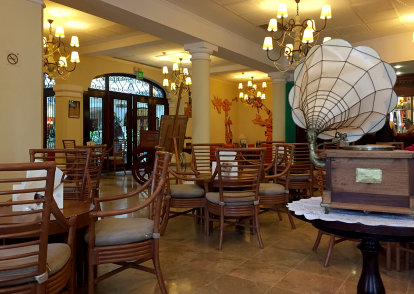 Iberostar Grand Hotel Bar in Trinidad