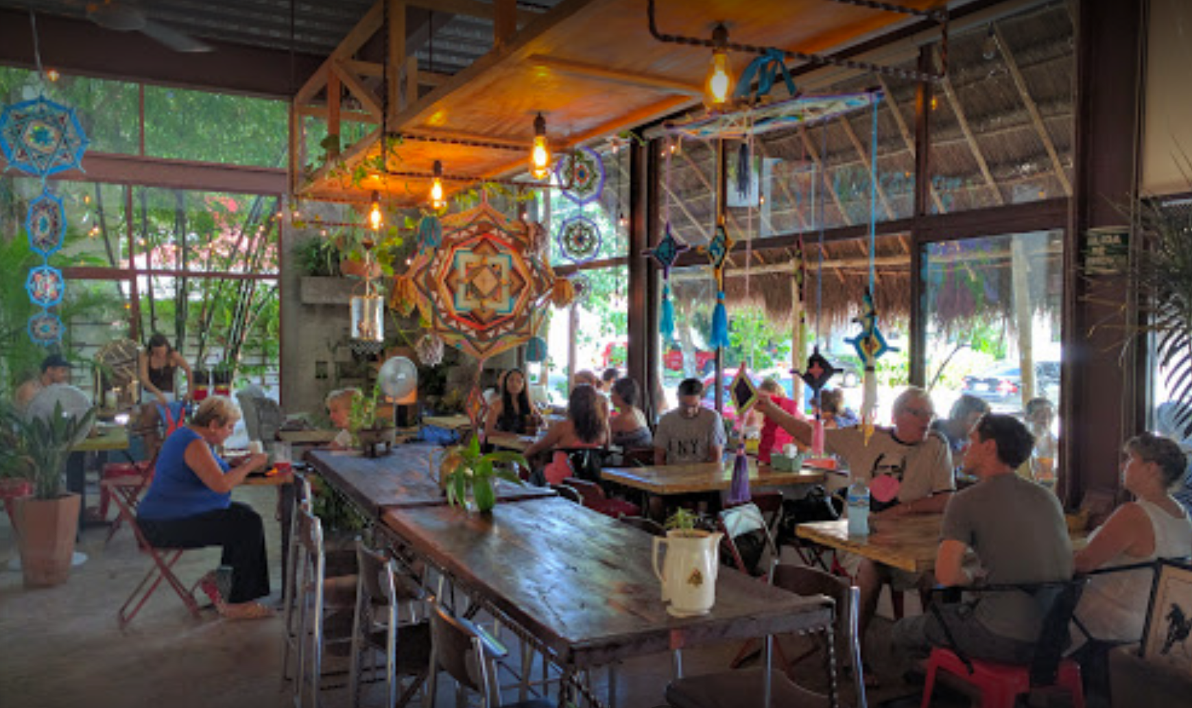 Chouchou Cafe In Playa Del Carmen
